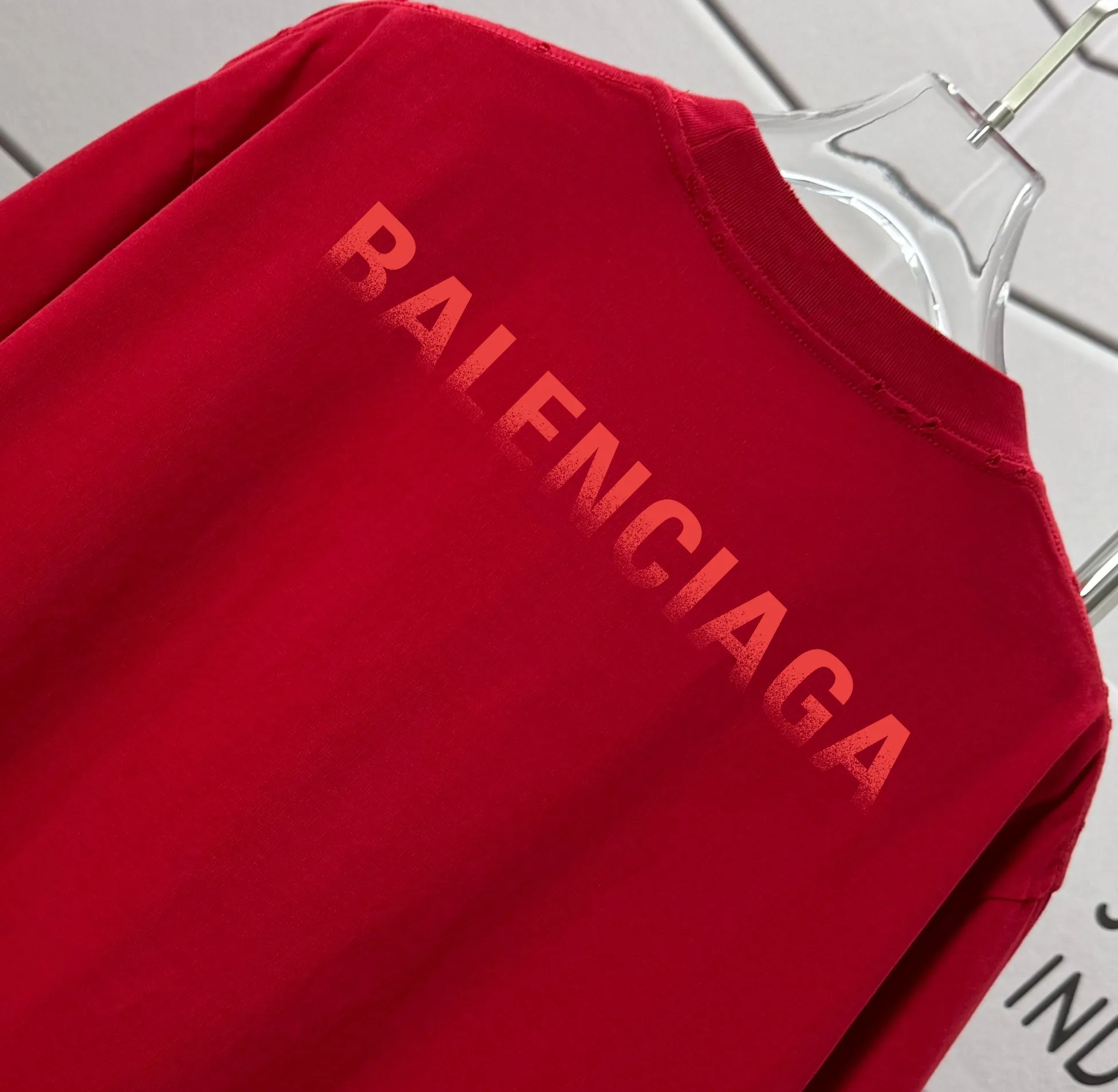 # * Balenciag*2026 New Arrival 320 tee Same Style : Red Size :S M L XL XXL Size： S （90-130 ） M （120-150 ） L （140-165 ） XL （160-180 ） XXL （180-210 ）